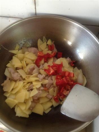土豆炒肉片的做法步骤5