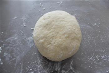 培根菌菇披萨的做法步骤7