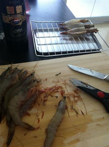 蒜蓉烤虾的做法步骤1