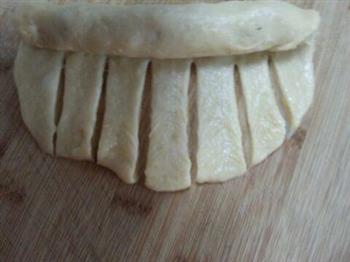 毛毛虫肉松面包的做法步骤3