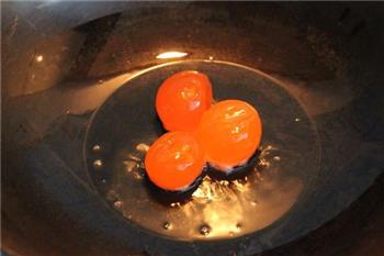 蛋黄焗皮皮虾的做法步骤8