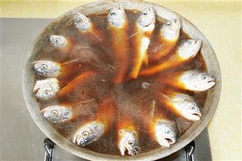 锅贴黄花鱼-海边小城的招牌菜的做法步骤16