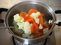 甘笋椰菜炒排骨的做法步骤5
