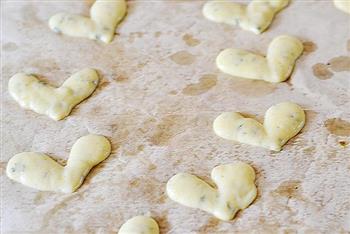土豆的极致吃法-葱香土豆饼干的做法步骤7
