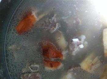 榴莲排骨汤的做法步骤3