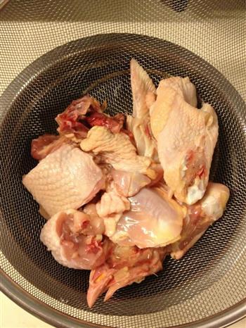 葱香豉油鸡的做法步骤1