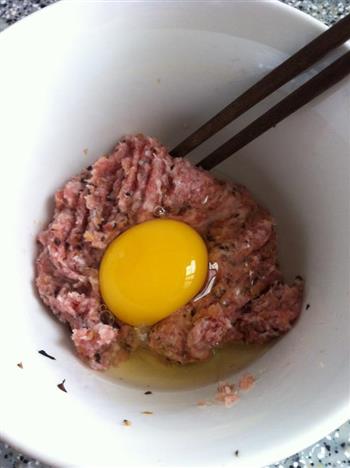 香菇肉丸汤的做法步骤2