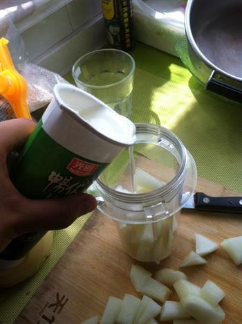 香瓜酸奶的做法步骤3