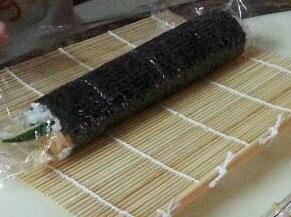寿司卷的做法步骤5
