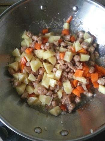 土豆肉丁打卤面的做法步骤8