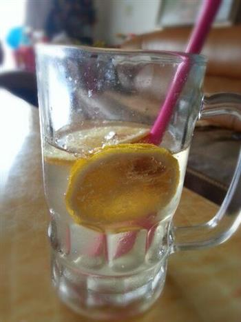 蜂蜜柠檬苏打水的做法步骤1