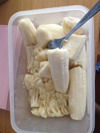 香蕉冰激凌的做法步骤1