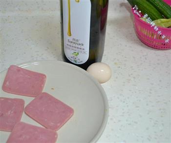 孕妇的豪华早餐-火腿鸡蛋三明治的做法步骤3