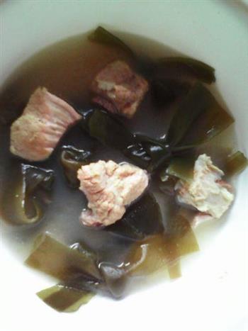 海带排骨汤补钙汤的做法步骤1