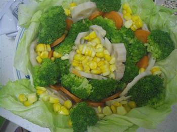 金枪鱼蔬菜沙拉的做法图解7