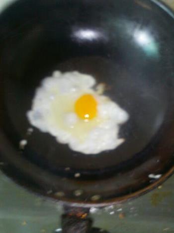 香煎荷包蛋的做法图解2