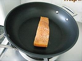 香煎三文鱼沙拉的做法步骤4