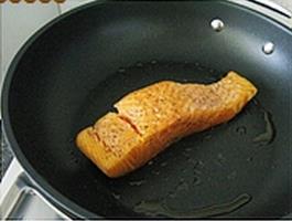 香煎三文鱼沙拉的做法步骤6