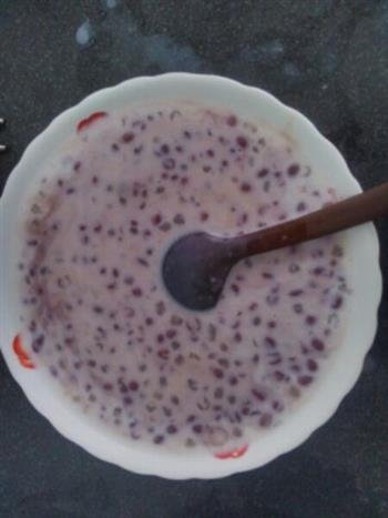 红豆牛奶水果西米露的做法步骤3