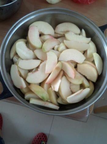 桃子罐头的做法步骤1