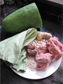 荷叶薏米冬瓜汤的做法步骤1