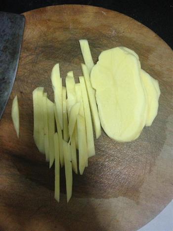 炸土豆丝的做法步骤2