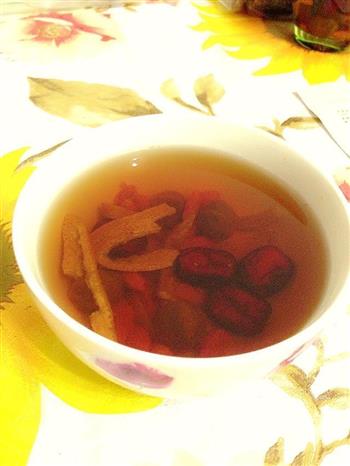 桂圆红枣茶的做法图解3