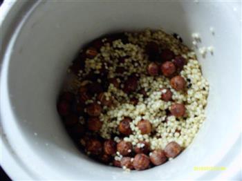 红莲高粱米粥的做法步骤1