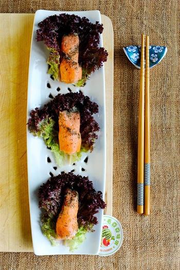三文鱼配紫叶生菜的做法步骤2