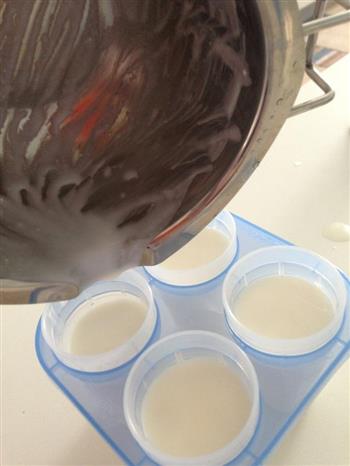 酸奶水果冰棍的做法步骤4