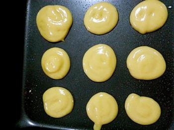 芝麻蛋黄饼干的做法步骤5