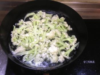 干锅花菜的做法步骤3