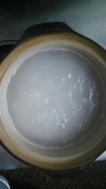 鸡排砂锅粥的做法步骤1