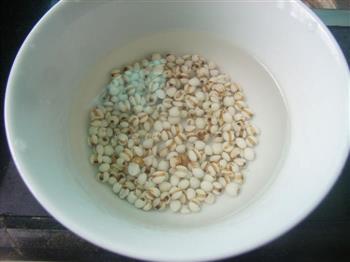银耳薏米红薯糖水的做法步骤2