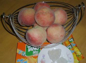 桃子罐头的做法步骤2