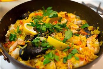 西班牙海鲜饭Paella的做法步骤10
