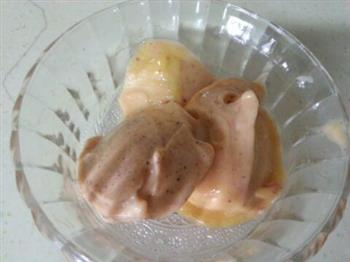 香蕉芒果草莓冰淇淋的做法步骤3