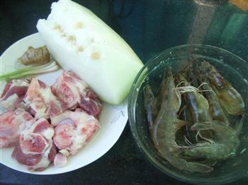 营养又鲜美-鲜虾筒骨冬瓜汤的做法步骤1