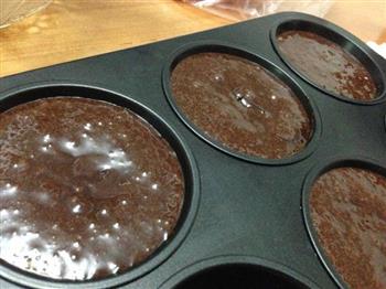 巧克力熔岩浆蛋糕  心太软的做法步骤10