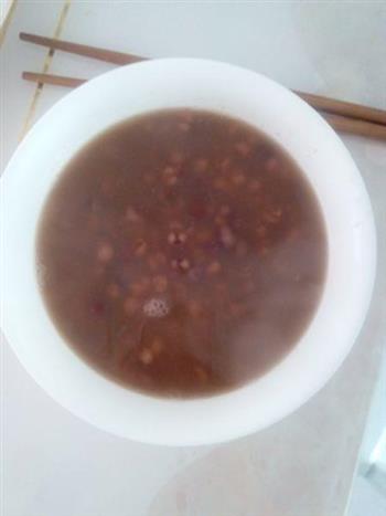 薏仁红豆粥的做法步骤3