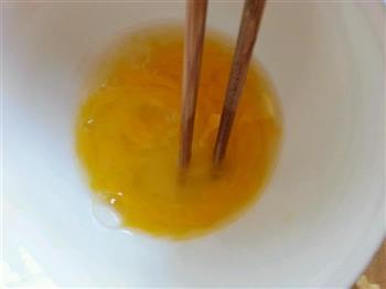 胡萝卜蛋炒饭的做法步骤2