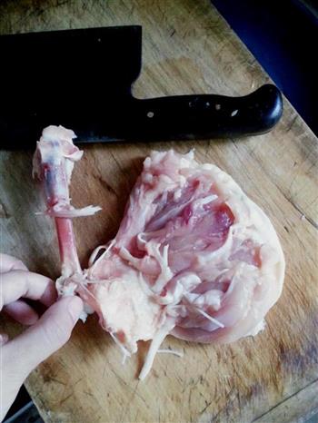 鸡腿牙签肉的做法图解1