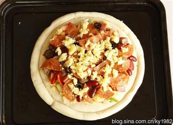 萨拉米肠牛肉披萨的做法步骤6