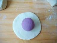 很惊艳的紫薯开花馒头的做法步骤6