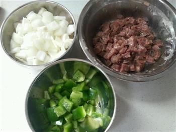 黑椒牛肉饭的做法步骤1