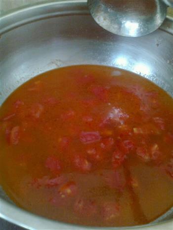 西红柿酸汤面的做法步骤2