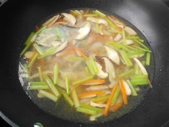 养脾益胃-豆腐干香菇汤的做法图解7