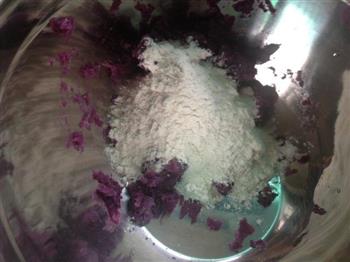 紫薯蛋黄薯玫瑰花馒头-牛奶燕麦版的做法步骤2