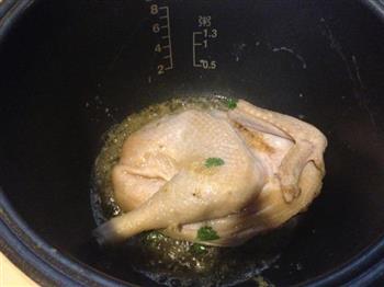快速电饭煲葱油鸡的做法步骤1