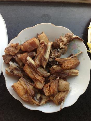 正儿八经的新疆铁锅羊肉抓饭的做法步骤9